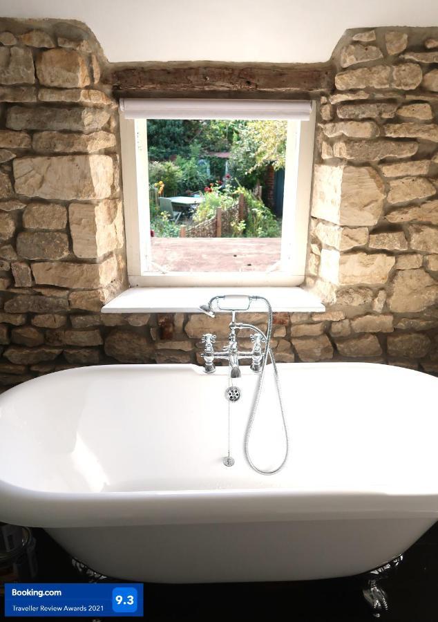 Peaceful Cottage In Heart Of Winchcombe Exterior photo
