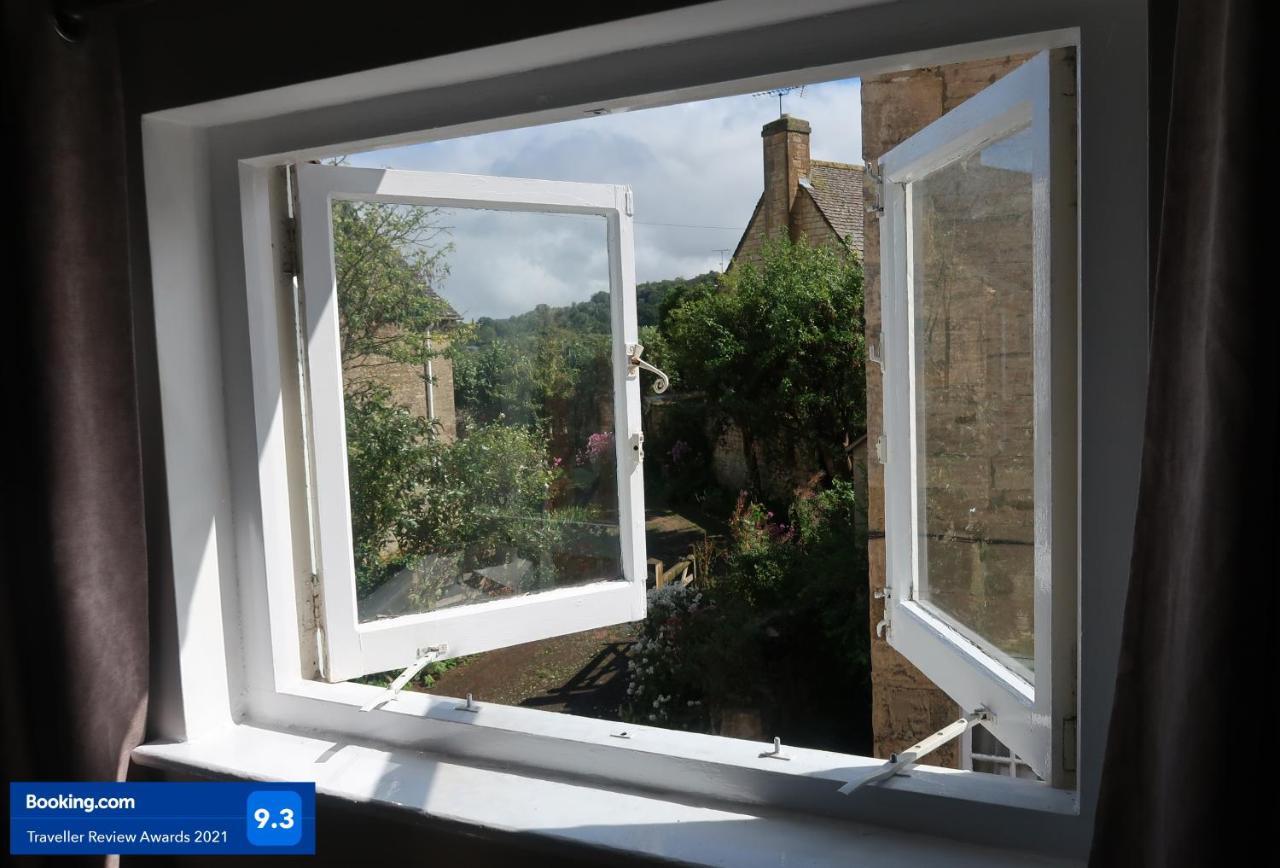 Peaceful Cottage In Heart Of Winchcombe Exterior photo